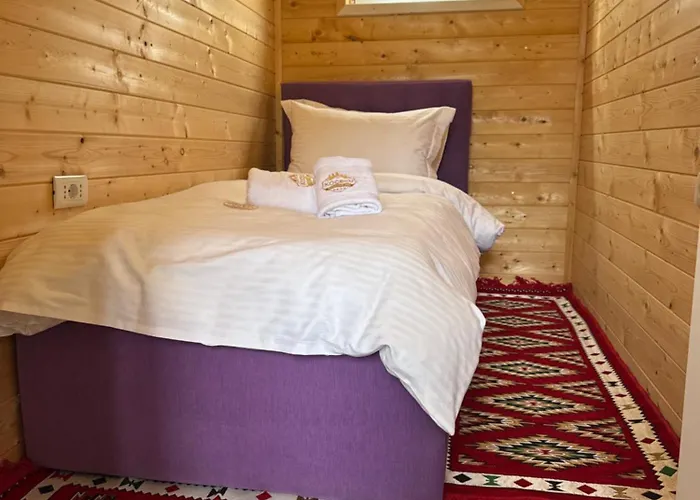 Koceku Brothers Guest house Fushe-Lure