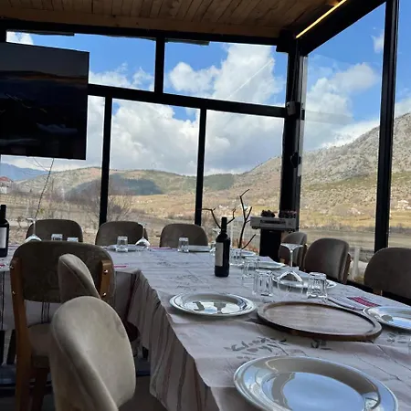 Koçeku Brothers Maison d'hôtes Fushe-Lure